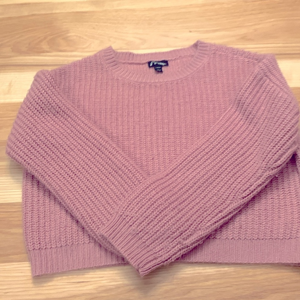 SMOKE FREE HOUSEHOLD. Pink sweater.size 10/12